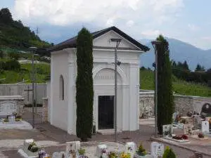 cappella presso il cimitero vezza doglio 25059