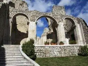 chiesa abbazia del goleto santangelo dei lombardi 83054