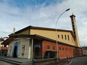 Chiesa Madonna Pellegrina (Bareggio – 20010)