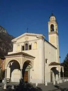 chiesa san matteo apostolo angone 25047