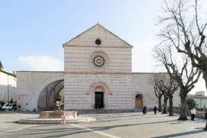 Chiesa Santa Chiara (Assisi – 06081)
