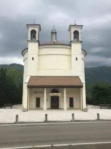 chiesa santa maria maddalena villotta di aviano 33081