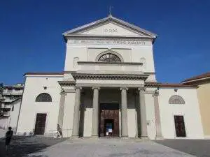 Chiesa Santa Maria Nascente (Erba – 22036)