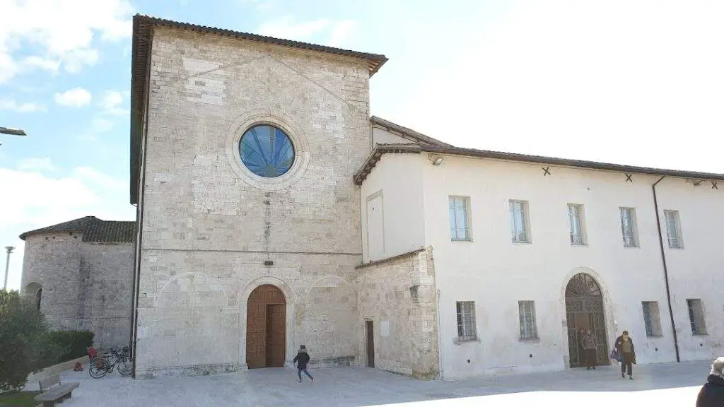 chiesa santi pietro e paolo ascoli piceno 63100