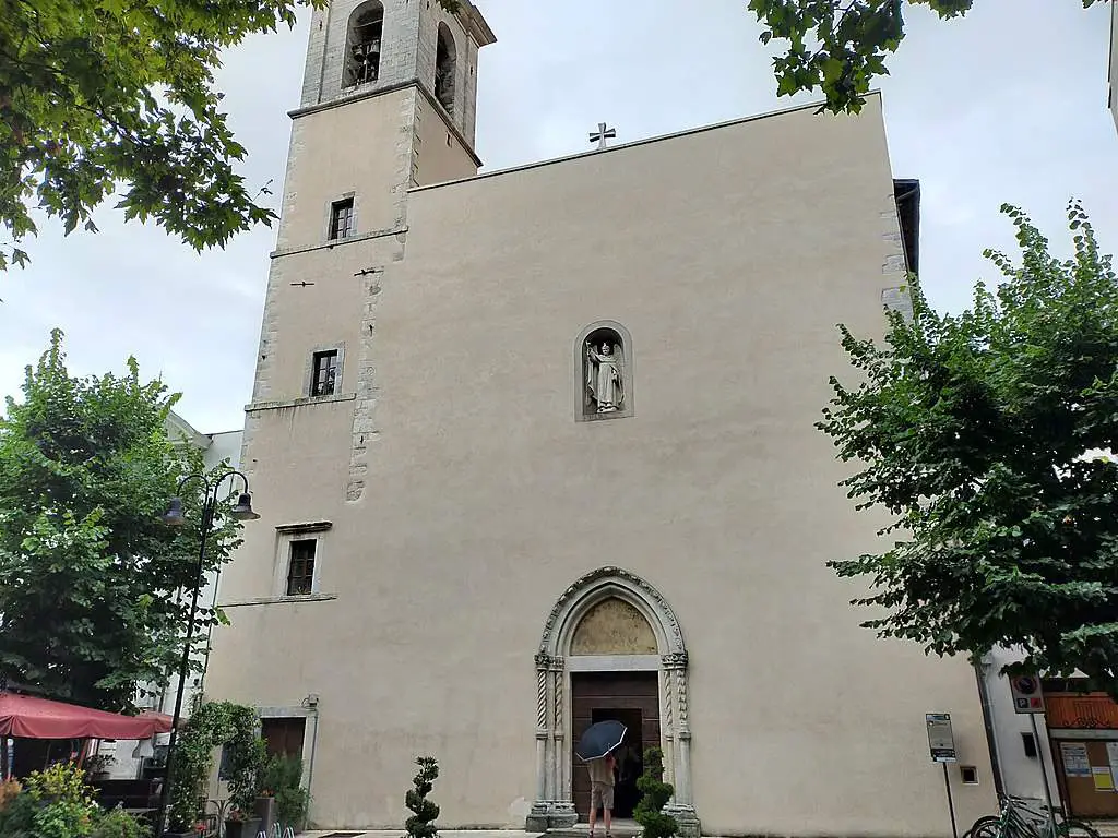 chiesa santissima annunziata borgo montello 04100