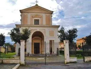 chiesa santissimo crocifisso isola sacra 00054